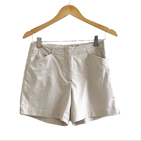 Nike Pants - Nike Dri Fit Golf Women’s Shorts Beige Size 2